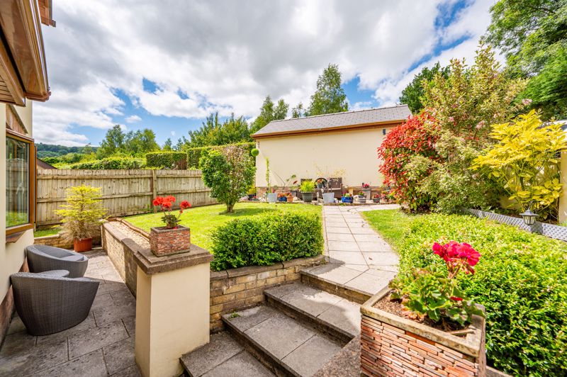 Front Garden- click for photo gallery